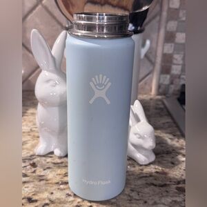 Hydro Flask Powder Blue Stainless Steel Insulated Bottle